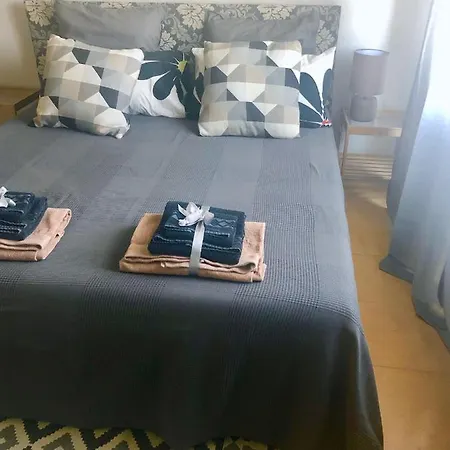 San Saturnino Centro Storico Apartment *